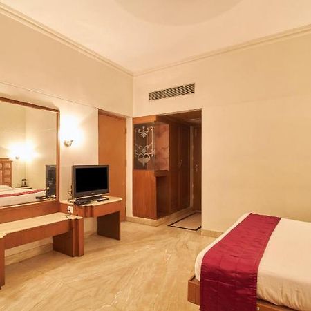 Hotel Dee Cee Manor Chennai Exterior photo